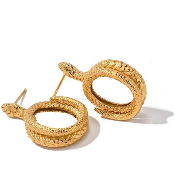 Chunky 18K Gold Ear Cuffs Earrings For Women, Hollow Lightweight Earrings - Picture 6 of 12